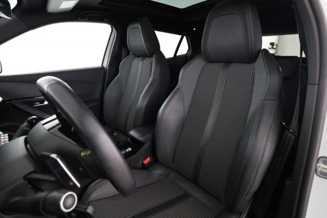 Peugeot 2008 image 4