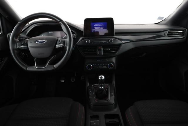 Ford Focus image 8