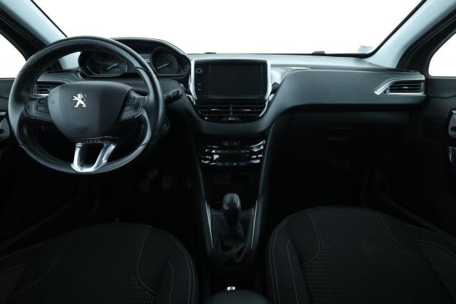 Peugeot 208 image 3