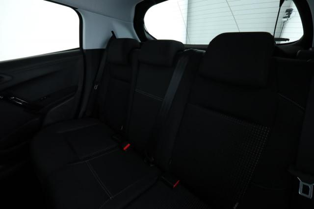 Peugeot 208 image 6