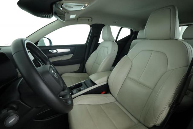 Volvo Xc40 image 6