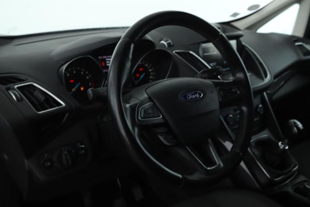 Ford C-Max image 9