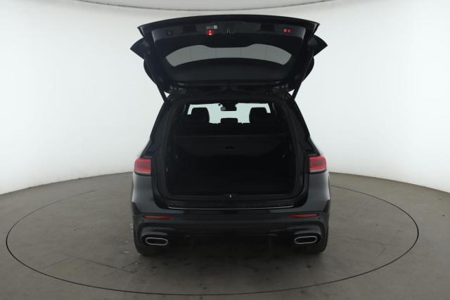 Mercedes Benz Glb image 9