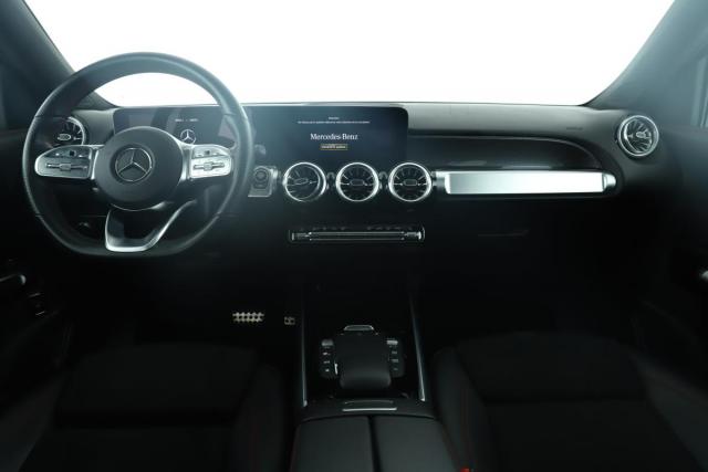 Mercedes Benz Glb image 8