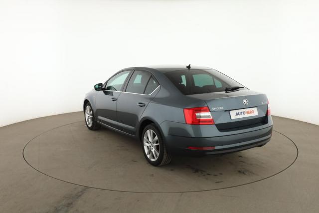 Skoda Octavia image 9