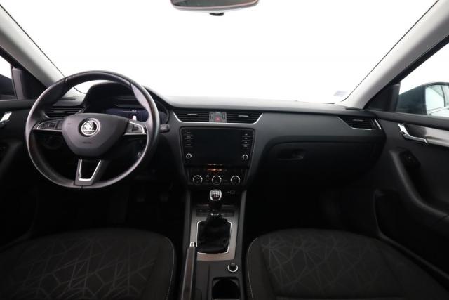 Skoda Octavia image 6