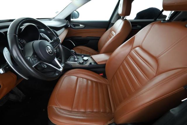 Alfa Romeo Giulia image 3