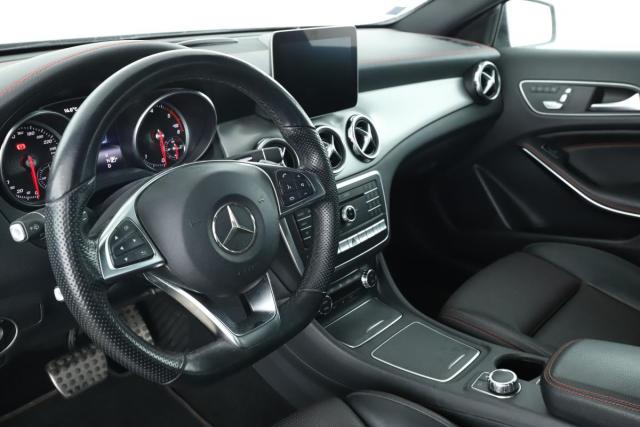 Mercedes Benz Gla image 4