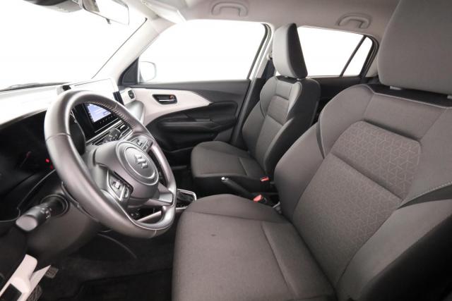 Suzuki Swift image 8