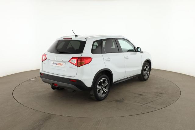 Suzuki Vitara image 4