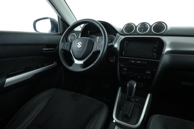 Suzuki Vitara image 2