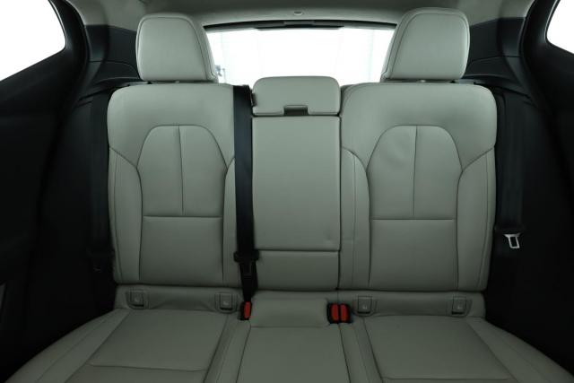 Volvo Xc40 image 3
