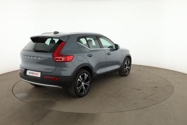Volvo Xc40 image 8