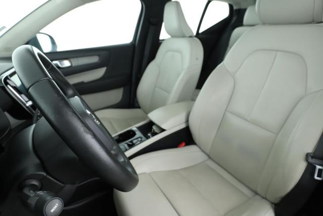 Volvo Xc40 image 7