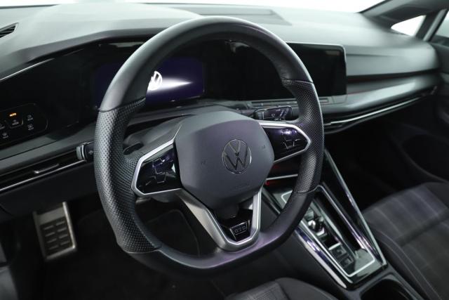 Volkswagen Golf image 8