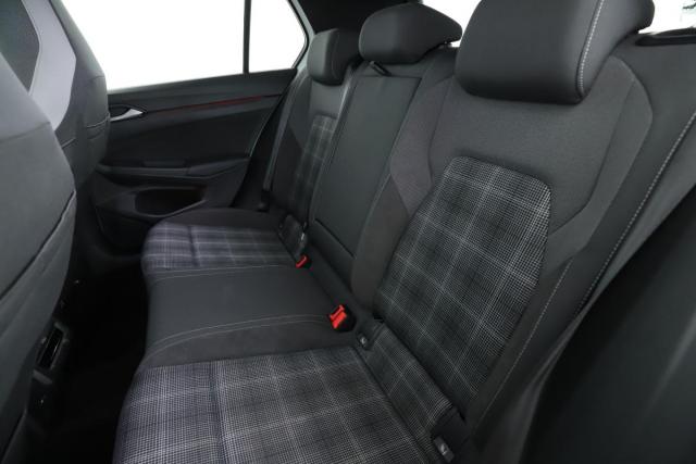 Volkswagen Golf image 5