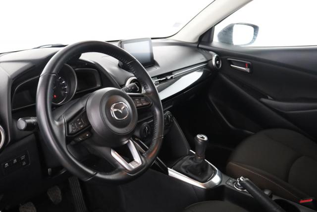 Mazda 2 image 5