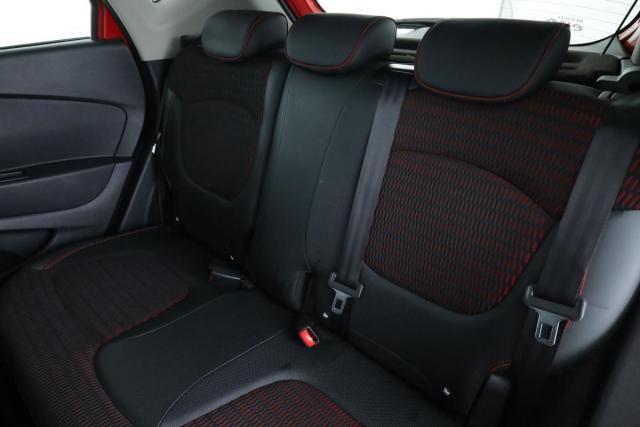 Renault Captur image 6