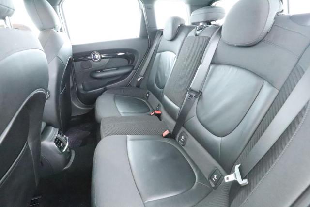 Mini Clubman image 3