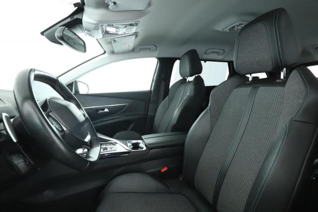 Peugeot 5008 image 9