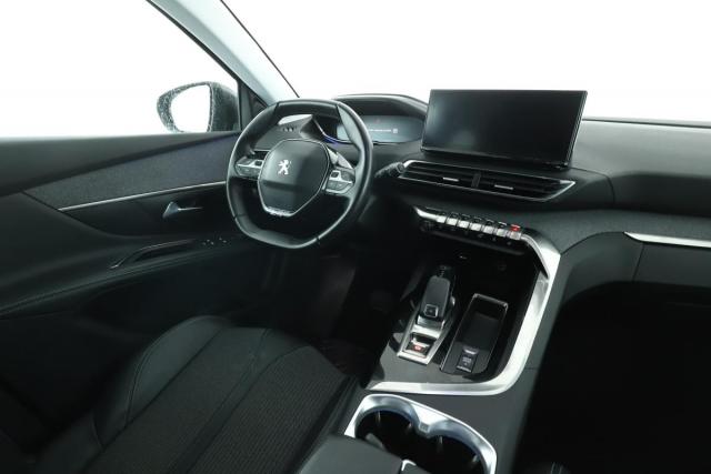 Peugeot 5008 image 1