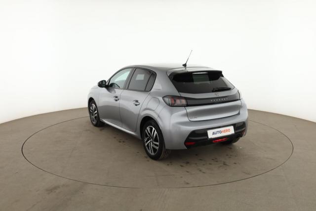 Peugeot 208 image 3