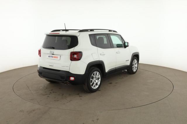 Jeep Renegade image 9
