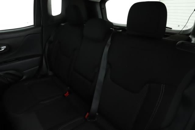 Jeep Renegade image 3