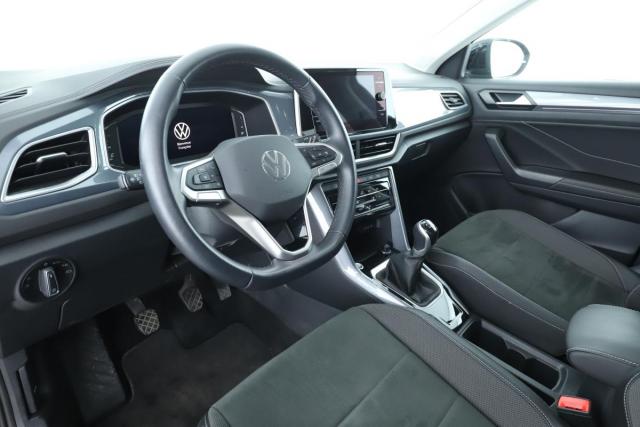 Volkswagen T-Roc image 2