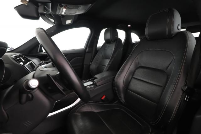 Jaguar F-Pace image 7