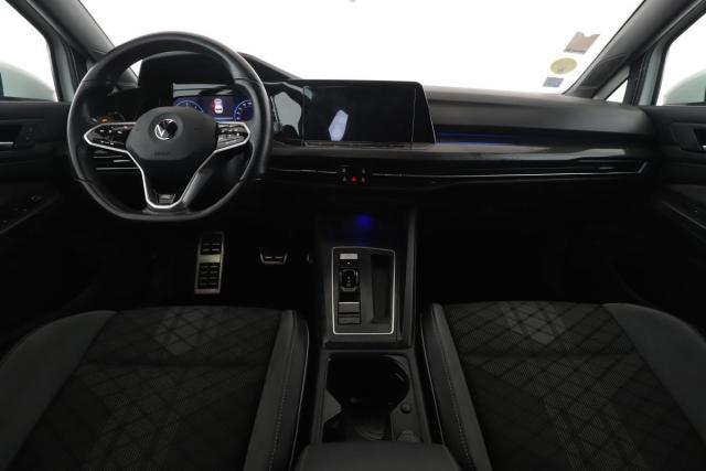 Volkswagen Golf image 6