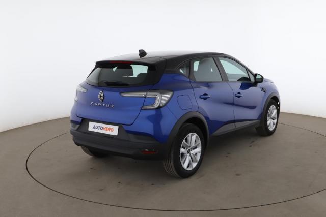 Renault Captur image 2