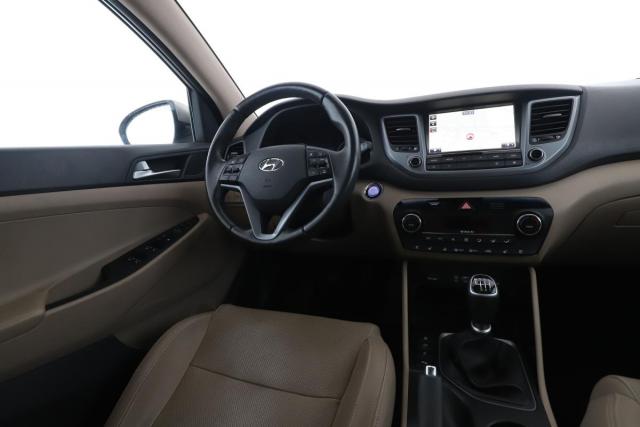 Hyundai Tucson image 8