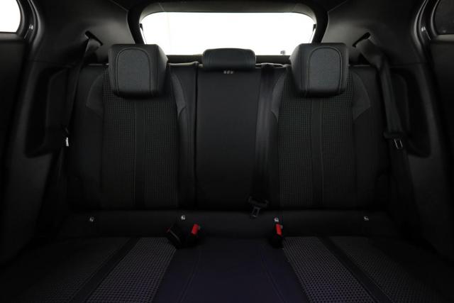 Peugeot 2008 image 5