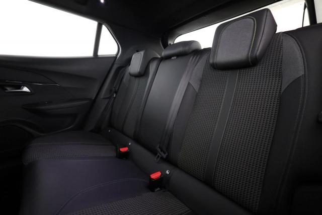 Peugeot 2008 image 7