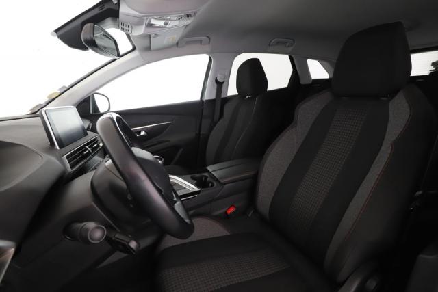 Peugeot 3008 image 2