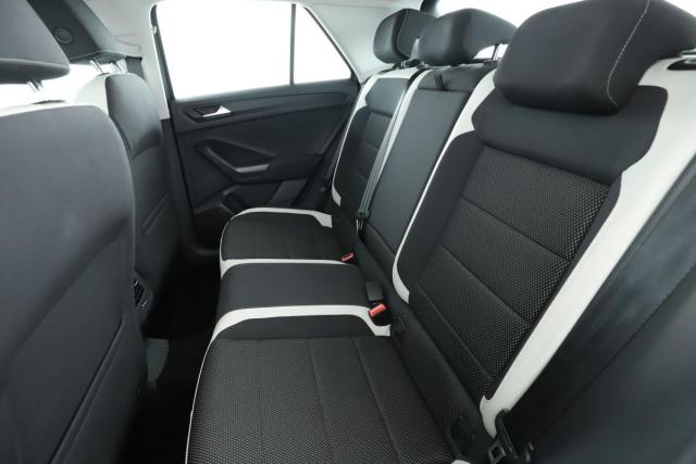 Volkswagen T-Roc image 6