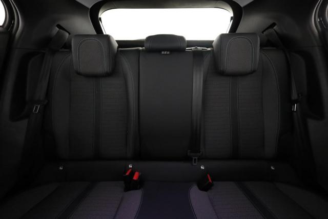 Peugeot 2008 image 9