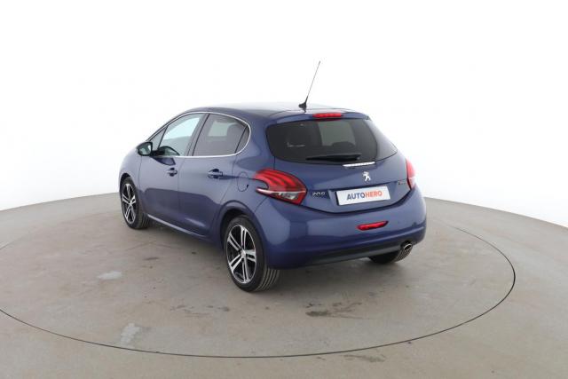 Peugeot 208 image 7