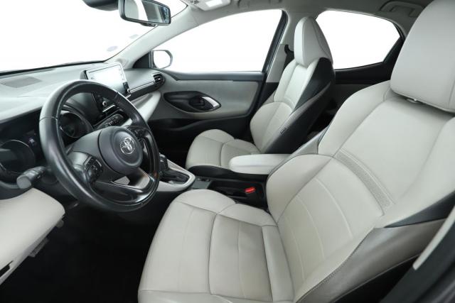 Toyota Yaris image 2