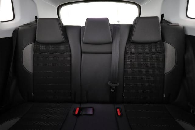 Peugeot 2008 image 4