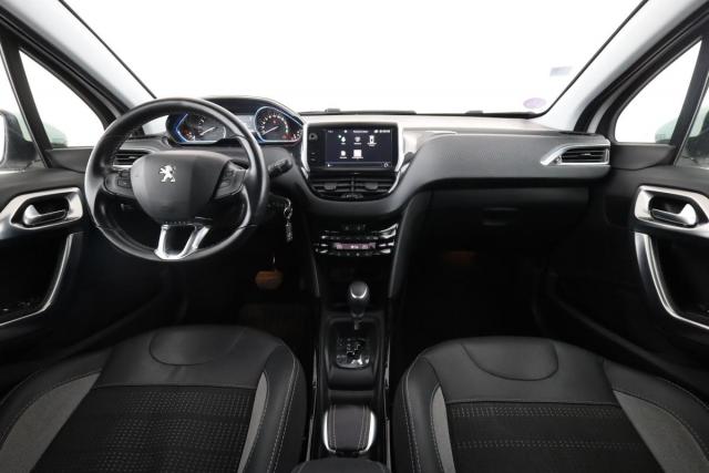 Peugeot 2008 image 9