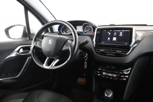 Peugeot 2008 image 5