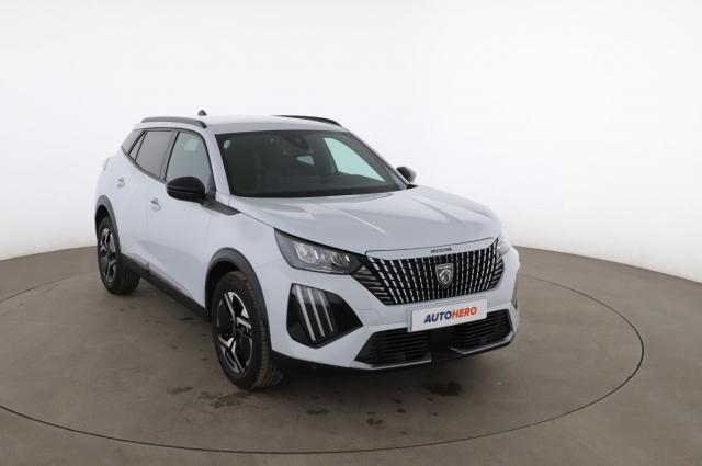 Peugeot 2008 image 2