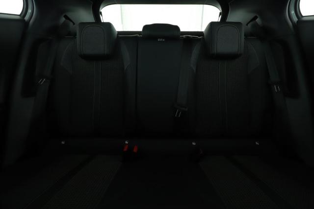 Peugeot 2008 image 6