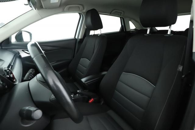 Mazda Cx-3 image 9