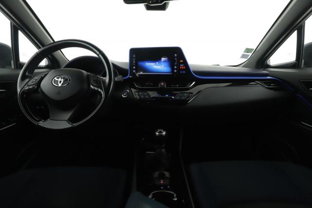 Toyota C-Hr image 5