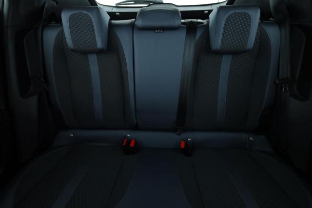 Peugeot 2008 image 8
