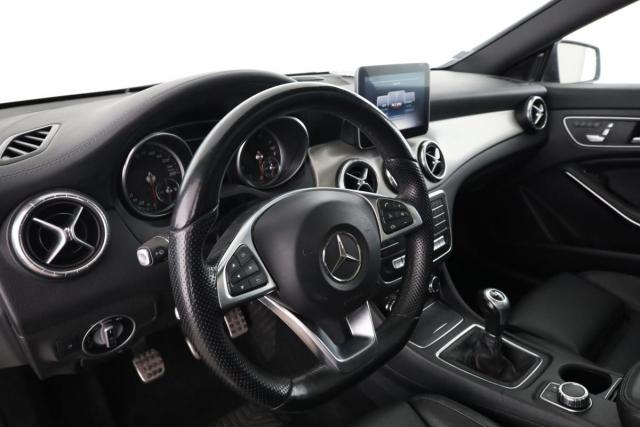 Mercedes Benz Cla image 4