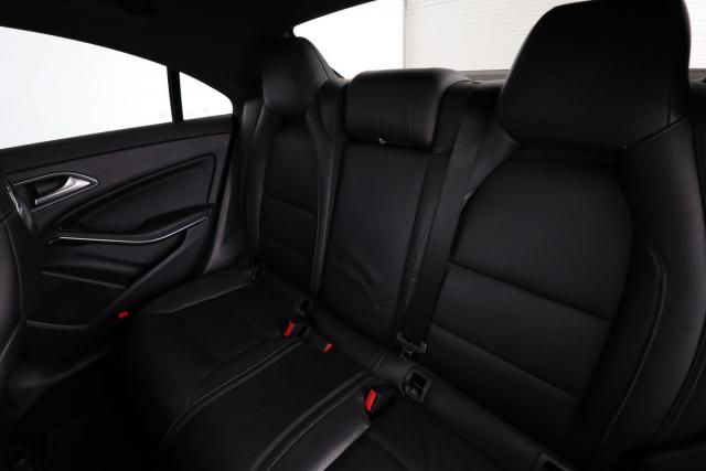 Mercedes Benz Cla image 9